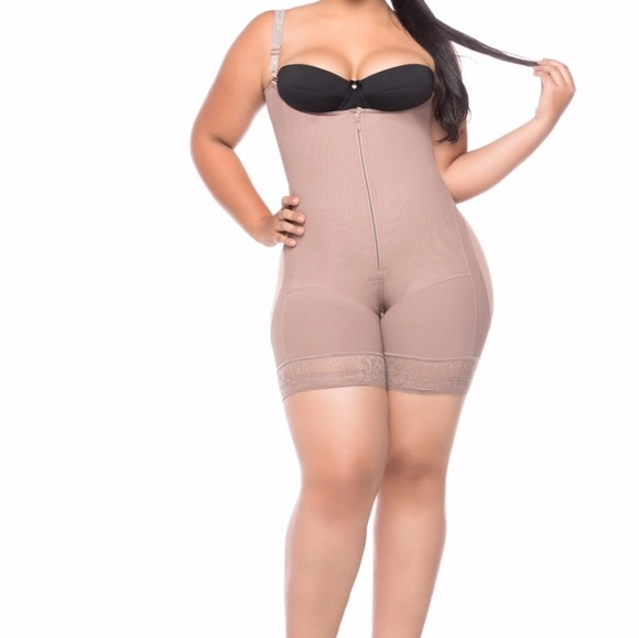 Fajas Colombianas( GIRDLES)